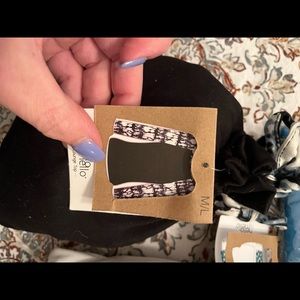 New hello mello m/l new in bag with tags